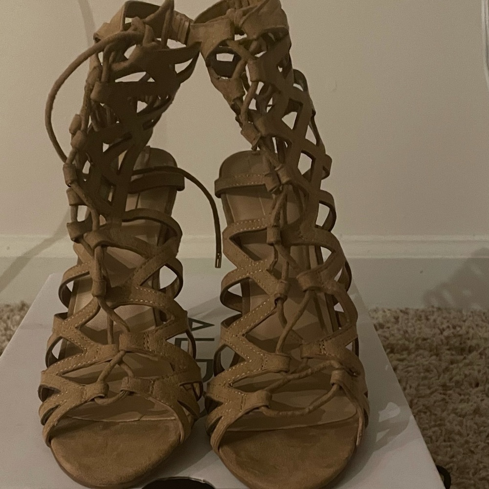 Aldo Gouge Heels